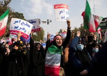 Detienen a jóvenes iraníes por grabar tiktoks sin usar hiyabs