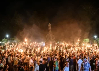 Organizadores de la manifestación neonazi de Charlottesville pagarán $ 5 millones