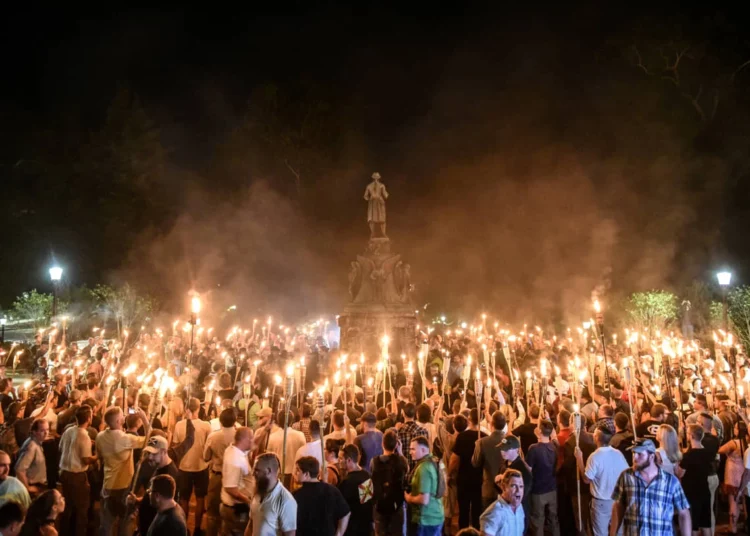 Organizadores de la manifestación neonazi de Charlottesville pagarán $ 5 millones