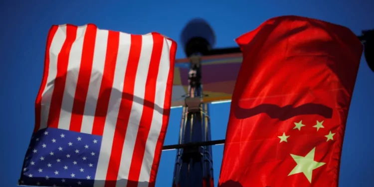 China mantiene una “asombrosa ventaja” sobre EE. UU. en la competencia por tecnología clave