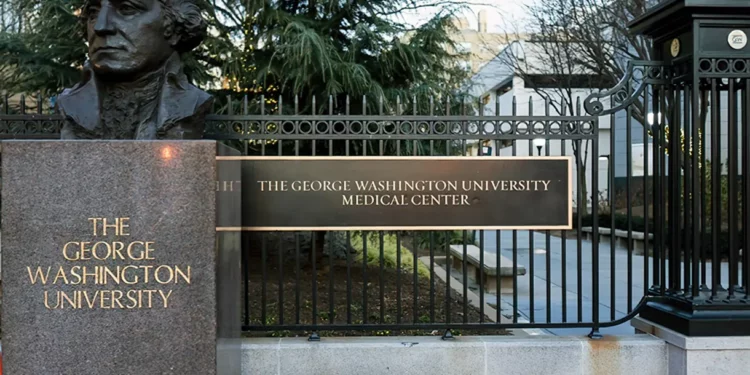 Profesora acusada de antisemitismo es absuelta por la Universidad George Washington