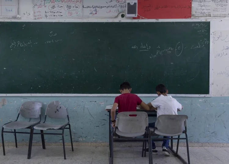 La incitación y el antisemitismo siguen presentes en las aulas del UNRWA