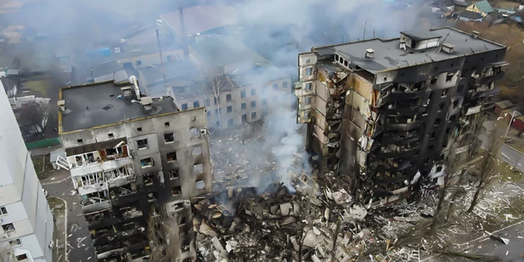 Putin está tan desesperado en Ucrania que ataca edificios de apartamentos