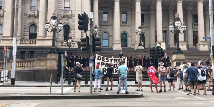 Australia prepara una ley para prohibir el saludo nazi