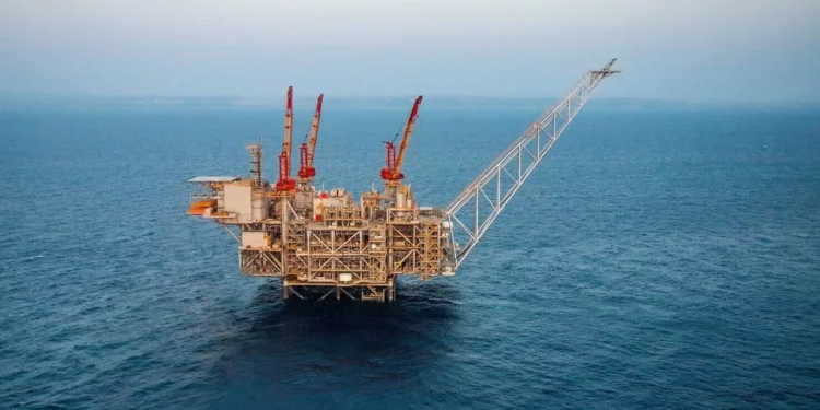 Empresa británica se alía con el grupo petrolero estatal Abu Dhabi para comprar el 50 % de la israelí NewMed Energy