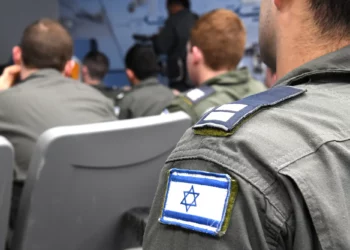 Ex comandantes de la IAF exigen al Netanyahu que detenga las reformas judiciales