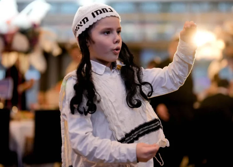 Los refugiados ucranianos celebran Purim en Berlín