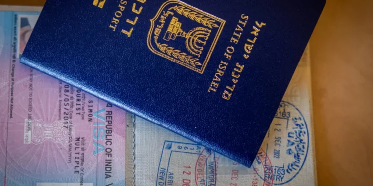 Israel autorizará los pasaportes a los nuevos inmigrantes sólo un año después de la aliá