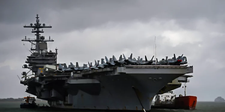 EE. UU. amplía el despliegue de portaaviones tras los ataques en Siria