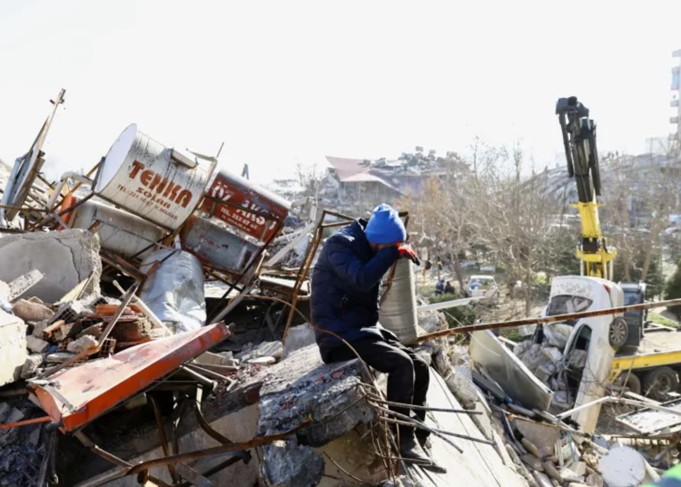 El 10 % de los muertos en el terremoto de Turquía son sirios