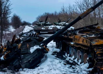 Video muestra innumerables tanques rusos destruidos en Ucrania