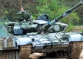 Tanques hinchables y otros vehículos desplegados en Ucrania.