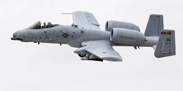 EE. UU. despliega A-10 Warthogs con bombas GBU-39/B antibúnker en Medio Oriente
