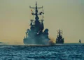 Incendio en buque ruso frente a Corea del Sur: 4 tripulantes desaparecidos