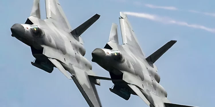China supera obstáculos en producción del motor WS-15 para aviones J-20