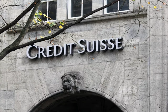 Credit Suisse, acusado de obstruir investigación de cuentas nazis