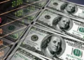 Rusia e Irán buscan socavar al dólar y contrarrestar sanciones occidentales