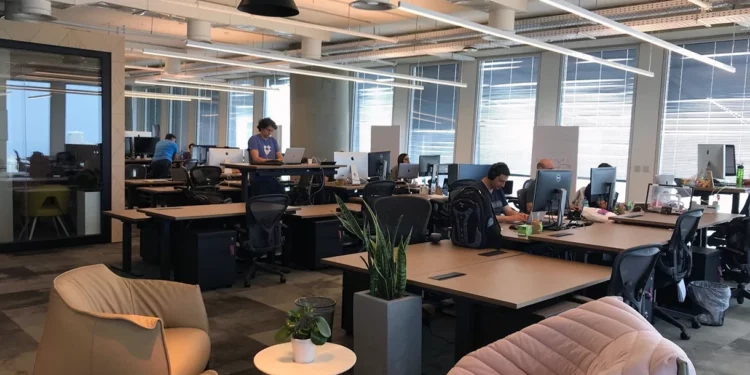 Dropbox cierra su centro de I+D en Israel y despide a empleados