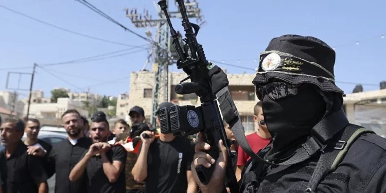 Terroristas de la Yihad Islámica disparan contra viviendas israelíes en Judea y Samaria