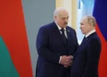 Putin se reúne con Lukashenko y evita a Ucrania en sus declaraciones públicas