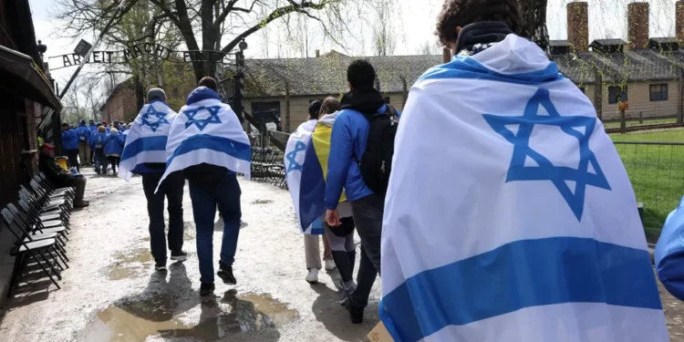 Marcha de los Vivos en Auschwitz: comunidades judías y diversidad