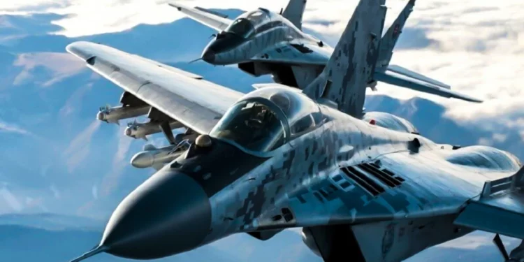 Polonia entrega cazas MiG-29 a Ucrania