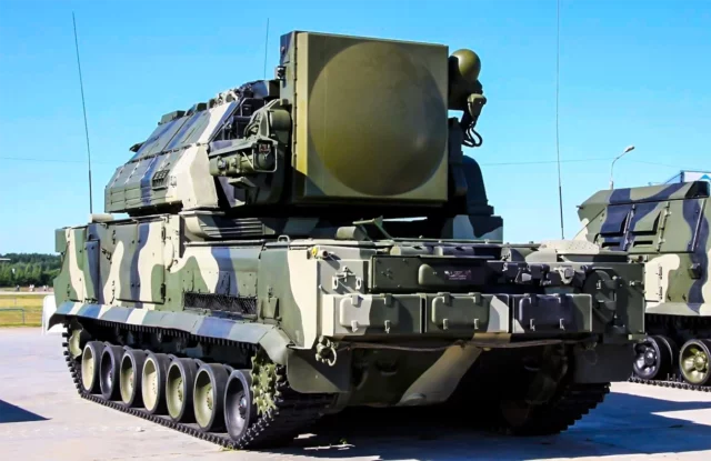 Sistemas rusos S-300 y TOR avistados en EE. UU.: ¿Realidad o réplicas?