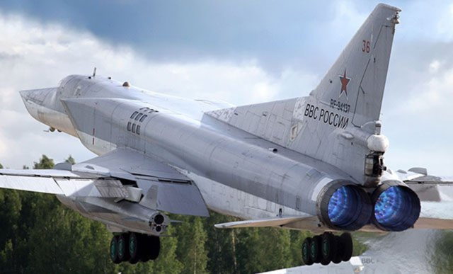 Piloto ruso intentó vender su bombardero Tu-22M3 a Ucrania