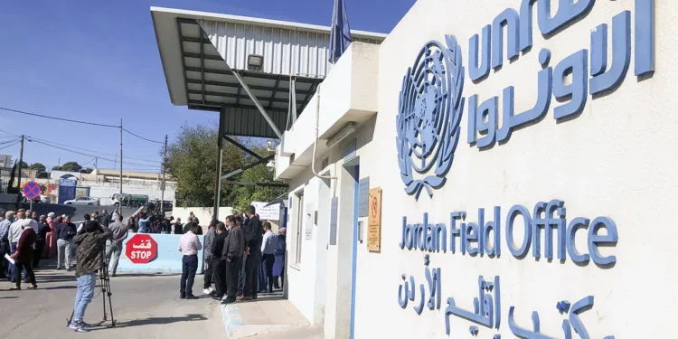 La UNRWA exige el fin de la huelga laboral en Judea y Samaria