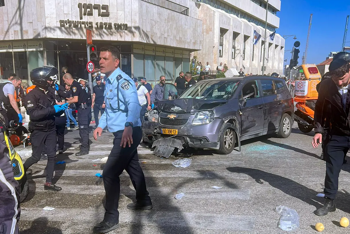 Atentado en Jerusalén deja cinco heridos en embestida terrorista