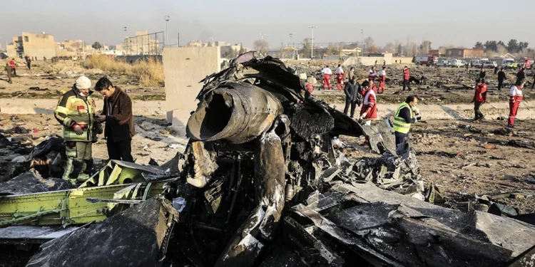 Irán condena a 10 soldados por el derribo de avión ucraniano en 2020