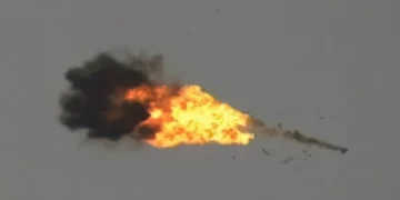 Israel derriba avión no identificado procedente de Siria