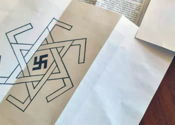 Envían carta amenazante con símbolos nazis al ministro Smotrich