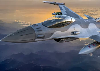 F-16 equipados con cerebros informáticos para probar drones de combate