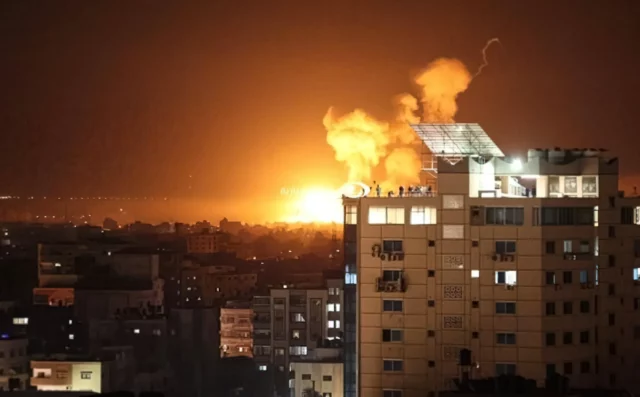 Las FDI atacan objetivos de Hamás en el Líbano y Gaza