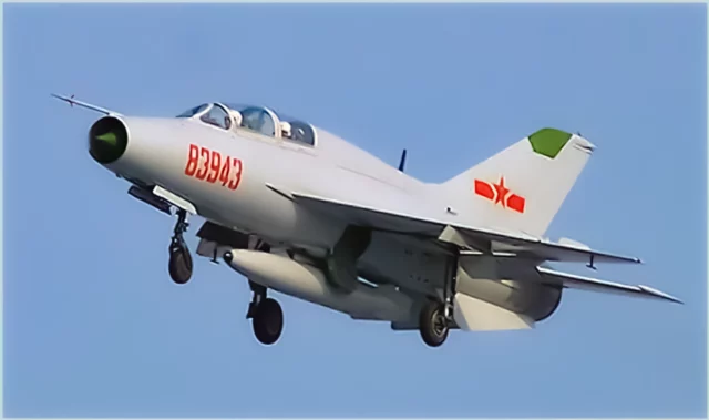China transforma cazas J-6 y J-7 en vehículos aéreos no tripulados