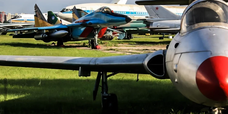 India enfrenta crisis de mantenimiento en cazas rusos y sistema S-400