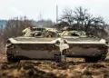 Dron ucraniano destruye vehículo blindado ruso con granada termobárica