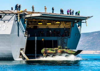 BAE Systems presenta su vehículo anfibio ACV en España