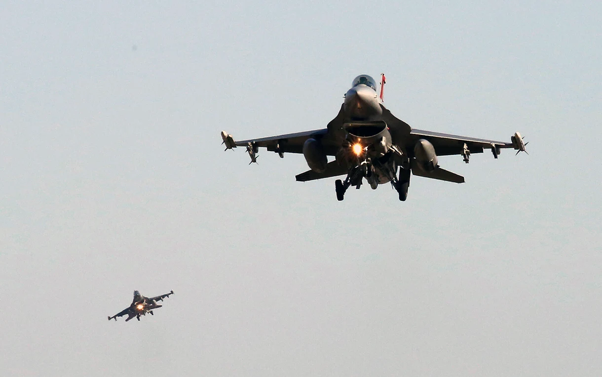Senior Russian official warns of "colossal risks" of supplying F-16 jets to Ukraine