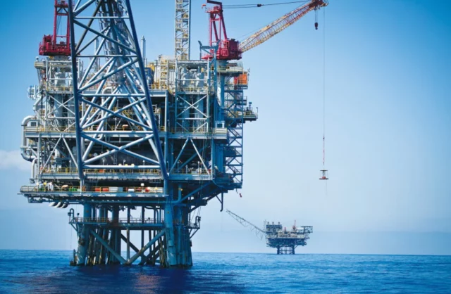 Chevron adquiere Hess en megafusión de $53.000 millones