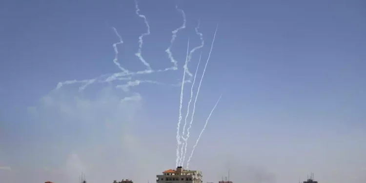 Las FDI destruyen posiciones de lanzamiento de la Yihad Islámica en Gaza