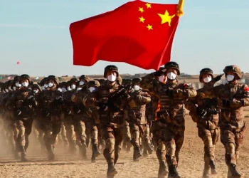 China busca potenciar ejército con talento joven y tecnología