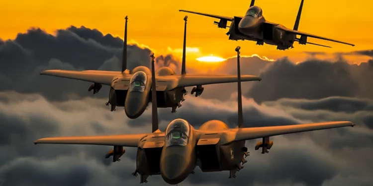 EE. UU. y Japón operan cazas F-15 en exitosos ejercicios conjuntos