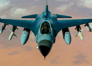 Ucrania busca fortalecer su defensa con cazas F-16 y drones