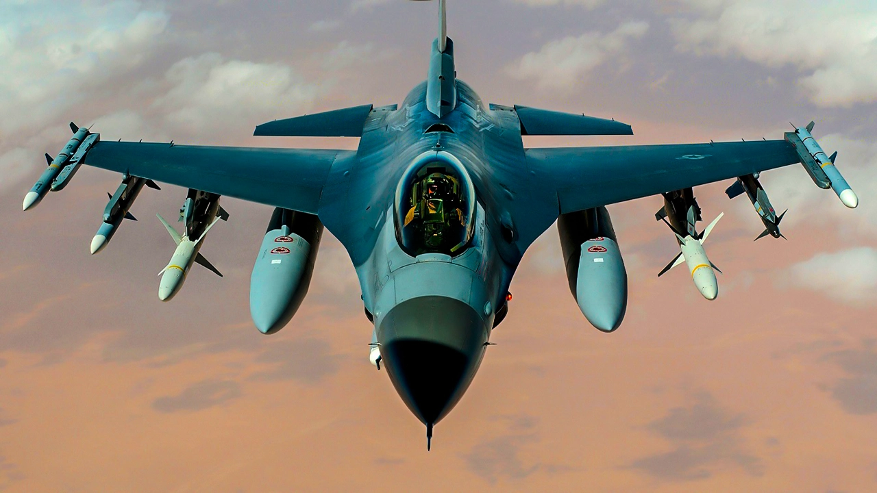 Ucrania busca fortalecer su defensa con cazas F-16 y drones