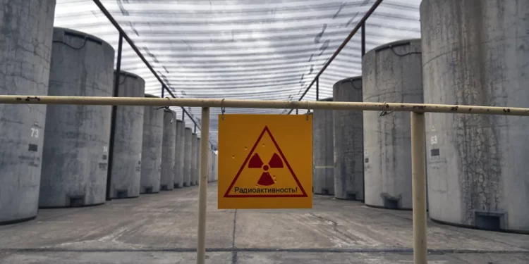 Rusia evacua civiles cerca de central nuclear ucraniana