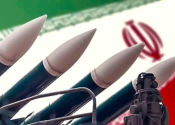 Irán acumula material para desarrollar 5 bombas nucleares, advierte Israel