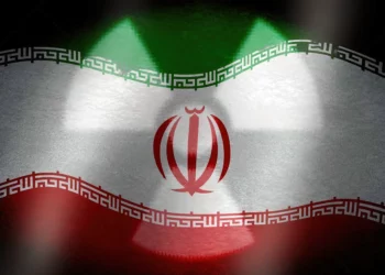 Irán acumula uranio para cinco bombas nucleares, alerta Israel