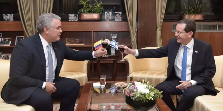 Exmandatario colombiano alerta sobre el incremento del apoyo a Irán en Latinoamérica